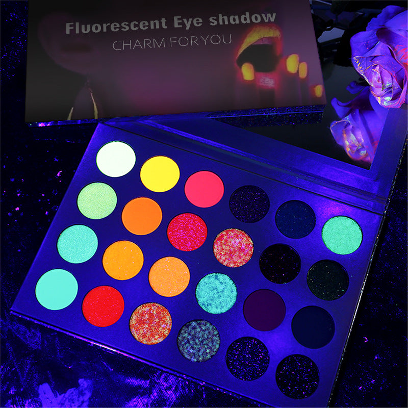 Lasting Glow Eyeshadow UV Glow in the Dark